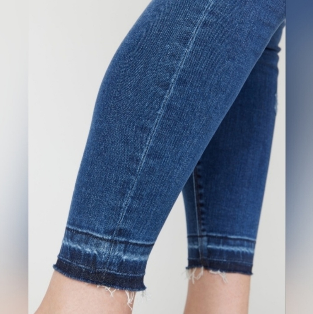 NWT SPANX Distressed Ankle Skinny Jeans $128 Small - Picture 9 of 15